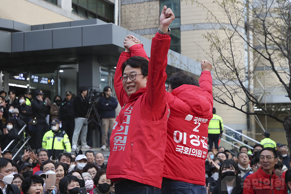 제목 노출 영역입니다 이미지