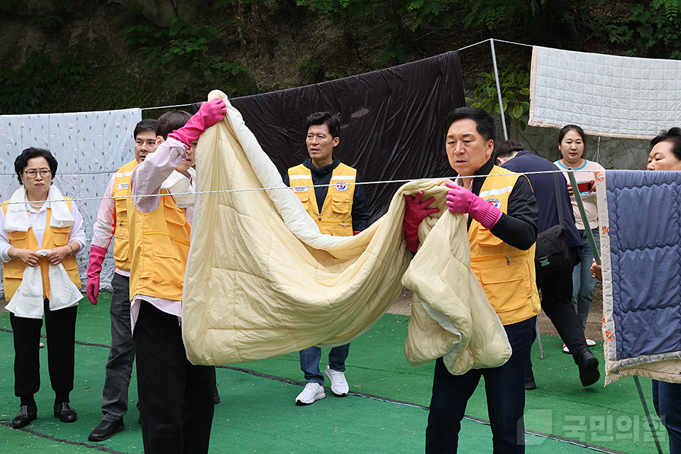 제목 노출 영역입니다 이미지