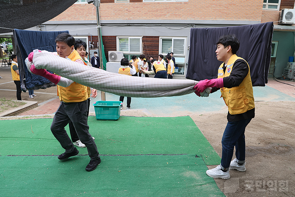 제목 노출 영역입니다 이미지