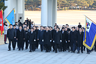 인명진 비대위원장, 서울 국립서울현충원 참배