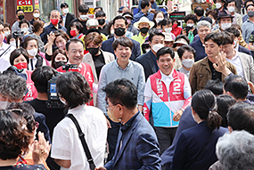 충북 제천시 유세 및 내토시장 인사