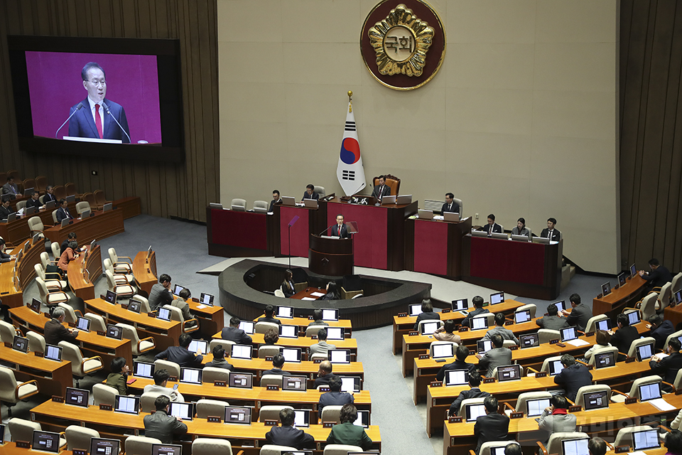 국정에 관한 교섭단체대표연설