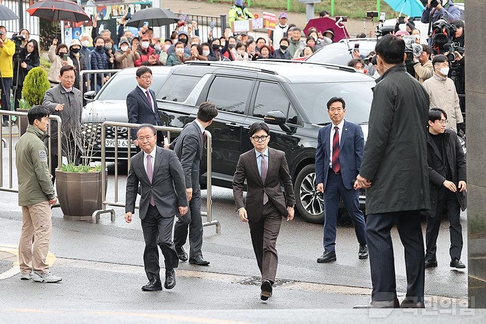 한동훈 총괄선대위원장, 박근혜 前 대통령 예방