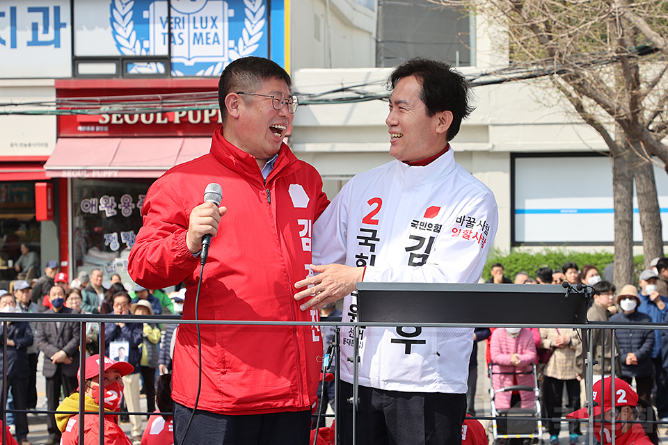 ‘국민의힘으로 동대문살리기’ 전농동사거리 지원유세