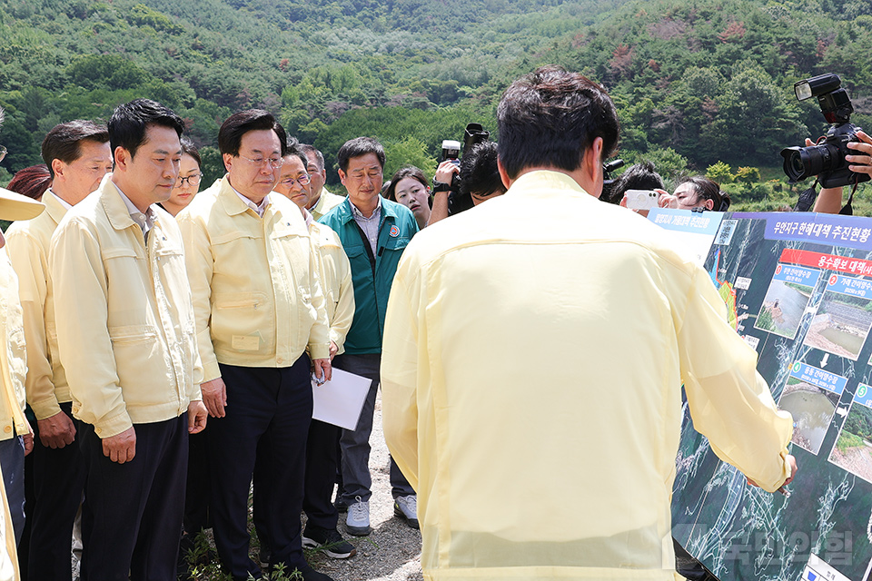 제목 노출 영역입니다 이미지