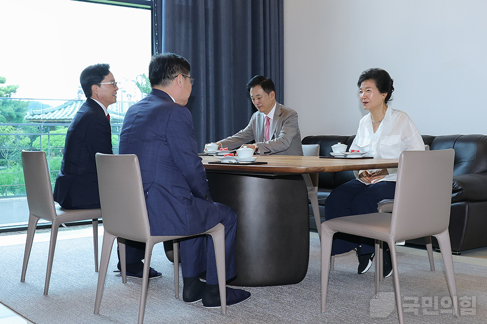 제목 노출 영역입니다 이미지