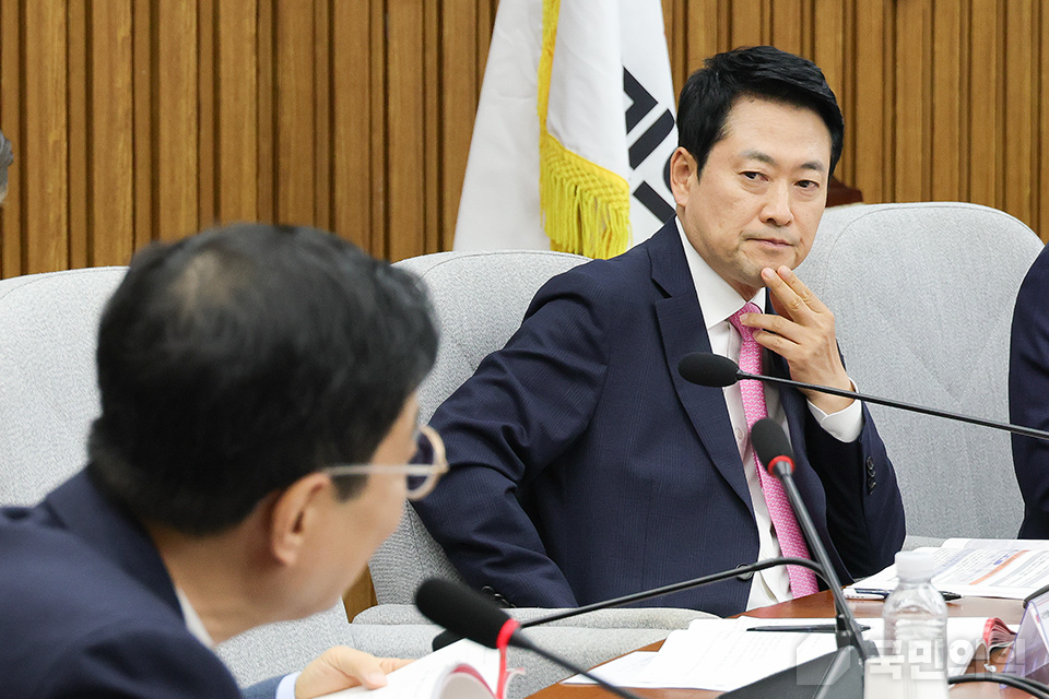 제목 노출 영역입니다 이미지