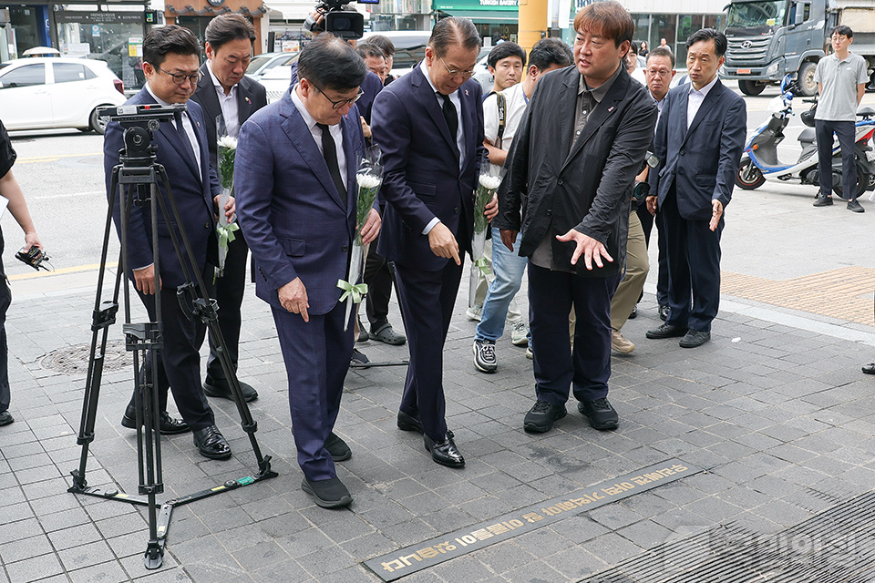 제목 노출 영역입니다 이미지