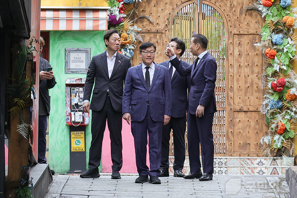 제목 노출 영역입니다 이미지